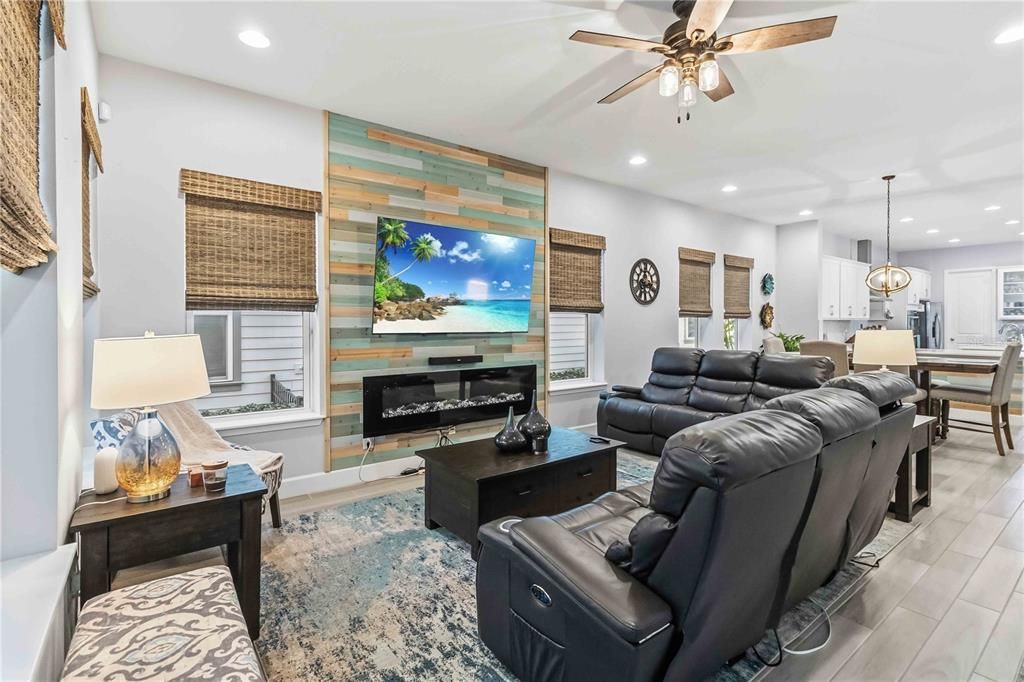 Active With Contract: $625,000 (3 beds, 2 baths, 1978 Square Feet)