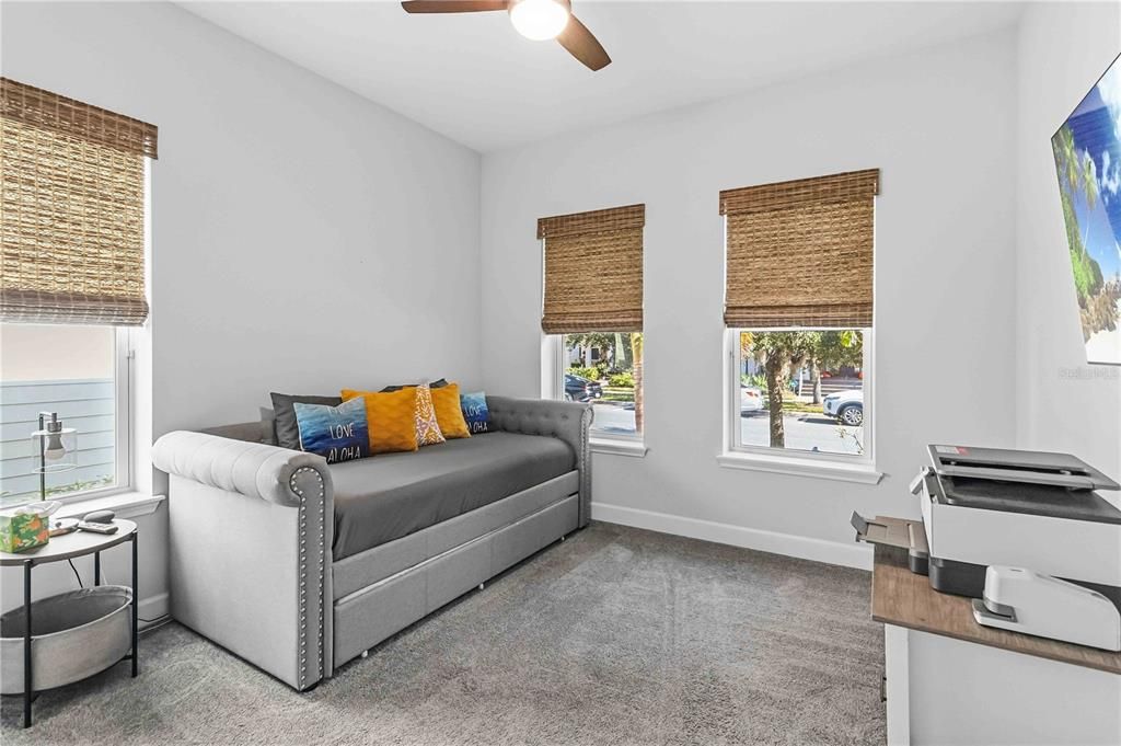 Active With Contract: $625,000 (3 beds, 2 baths, 1978 Square Feet)