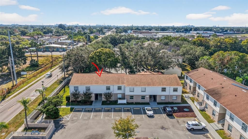 For Sale: $164,500 (2 beds, 1 baths, 909 Square Feet)