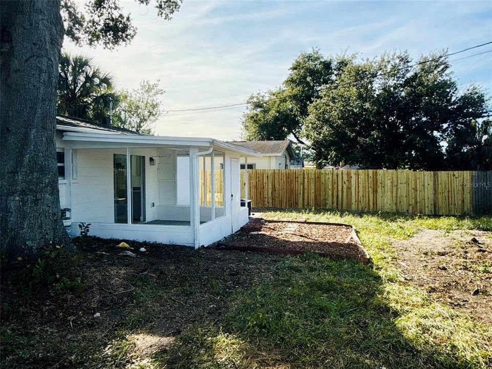 En Venta: $375,000 (3 camas, 2 baños, 1064 Pies cuadrados)