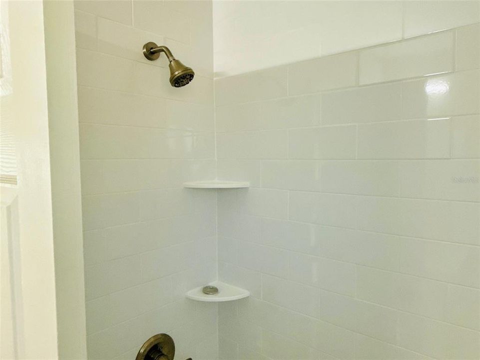 En Venta: $375,000 (3 camas, 2 baños, 1064 Pies cuadrados)