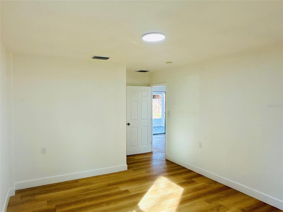 En Venta: $375,000 (3 camas, 2 baños, 1064 Pies cuadrados)