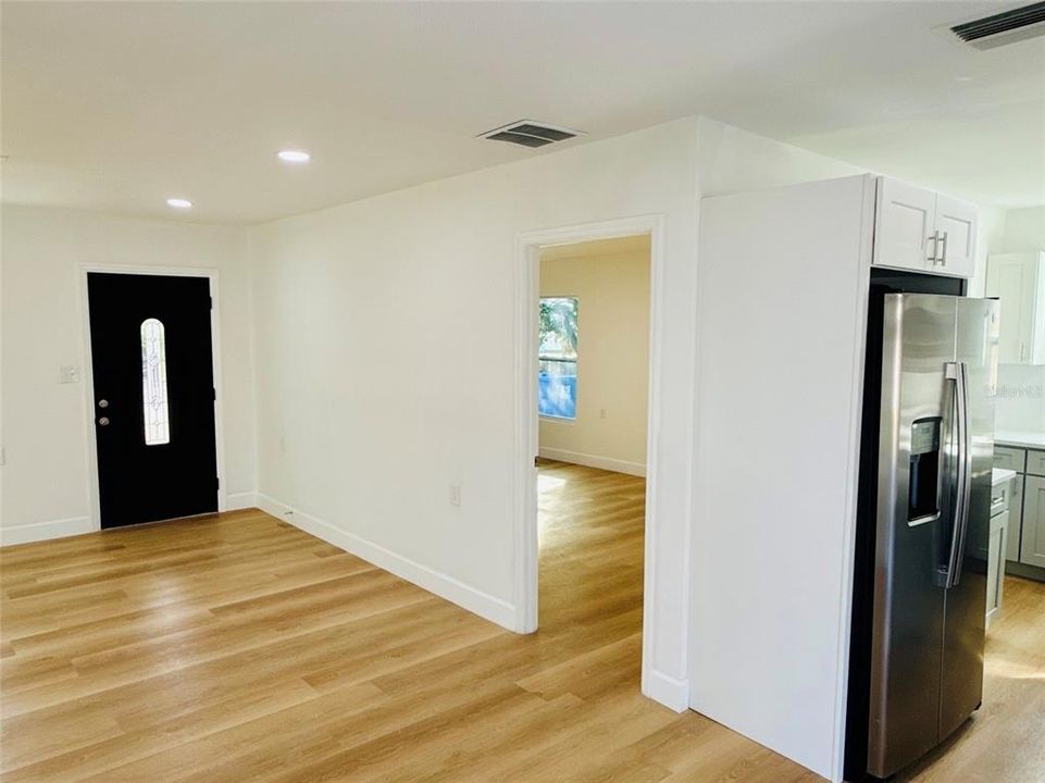 En Venta: $375,000 (3 camas, 2 baños, 1064 Pies cuadrados)