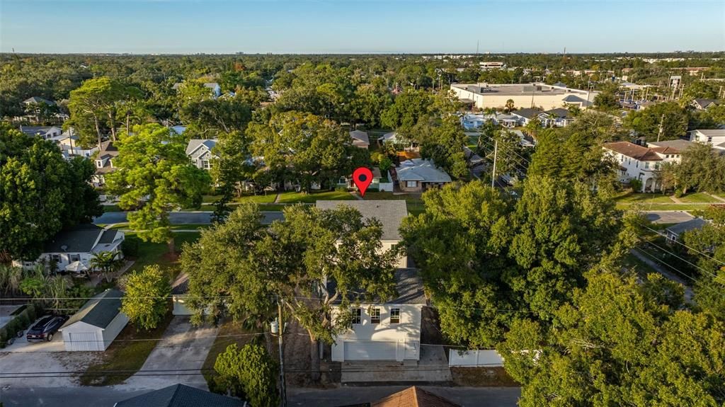 For Sale: $1,595,000 (6 beds, 4 baths, 3573 Square Feet)