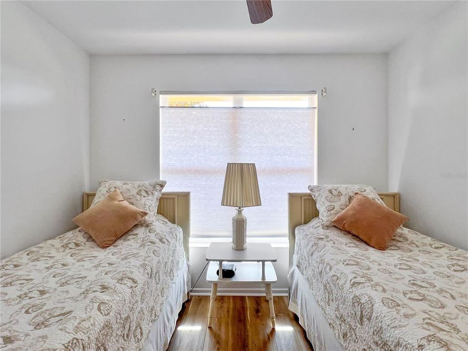 For Sale: $209,000 (2 beds, 2 baths, 1256 Square Feet)