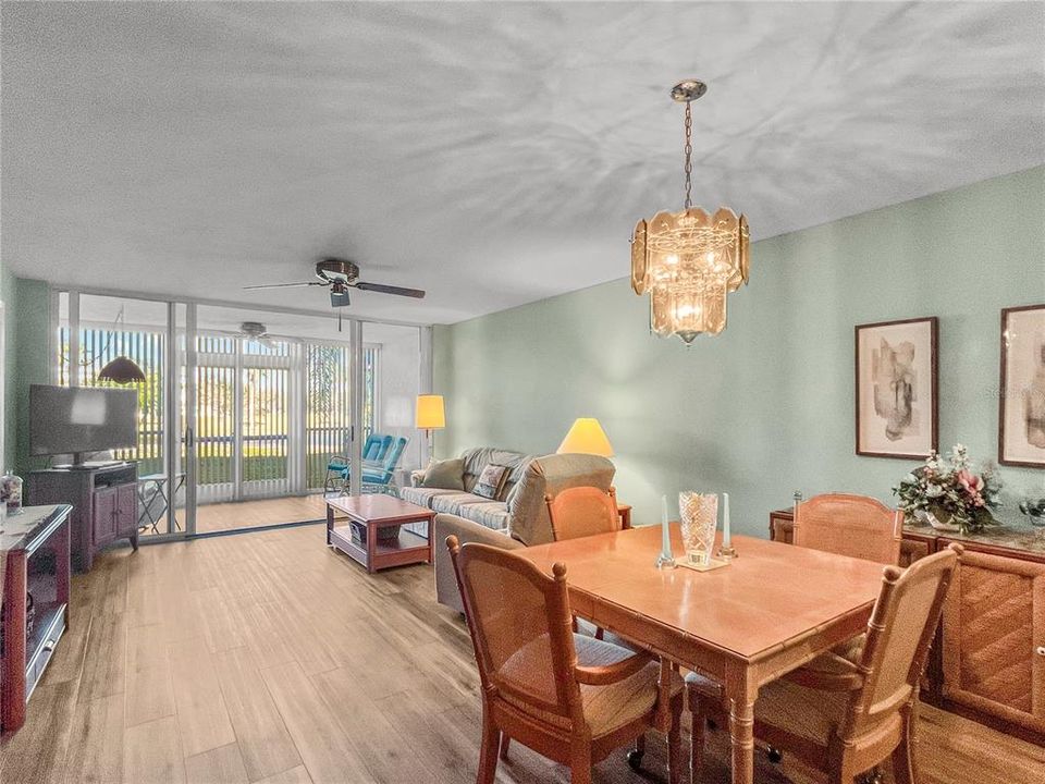 For Sale: $209,000 (2 beds, 2 baths, 1256 Square Feet)