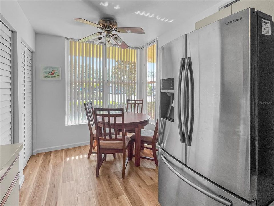 For Sale: $209,000 (2 beds, 2 baths, 1256 Square Feet)