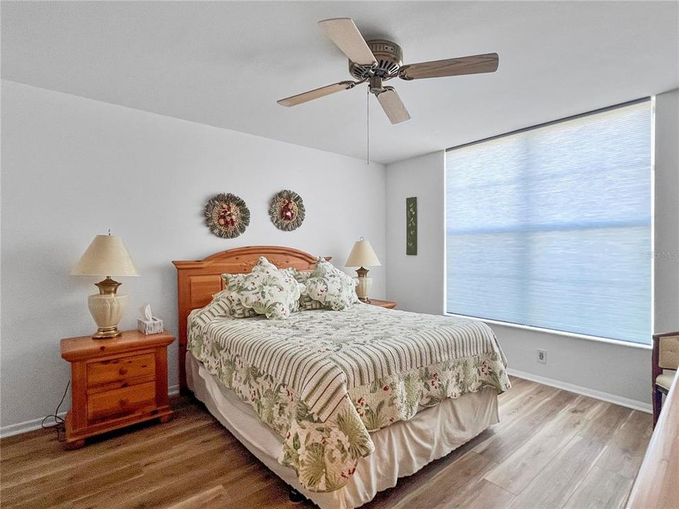 For Sale: $209,000 (2 beds, 2 baths, 1256 Square Feet)