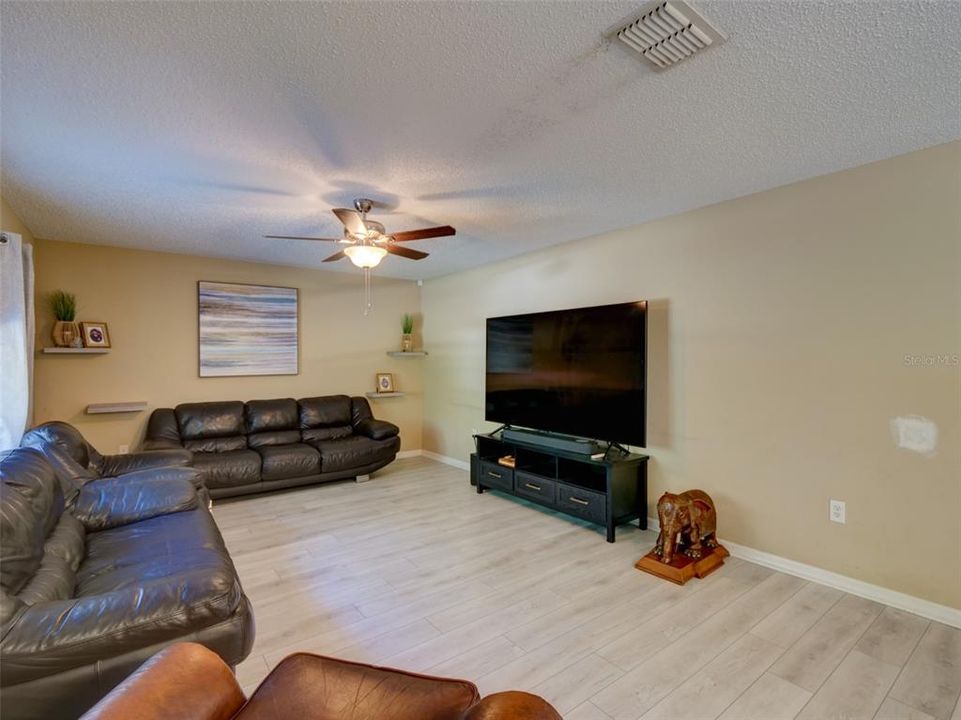 На продажу: $489,900 (4 спален, 2 ванн, 2958 Квадратных фут)