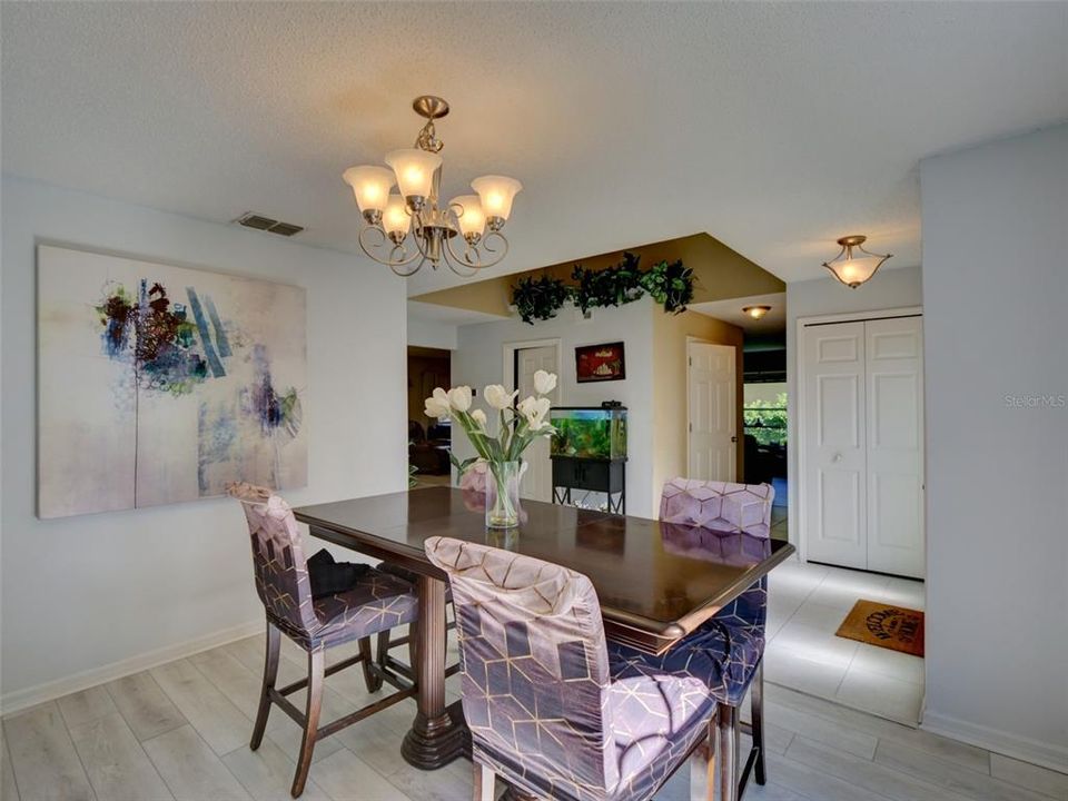 На продажу: $489,900 (4 спален, 2 ванн, 2958 Квадратных фут)