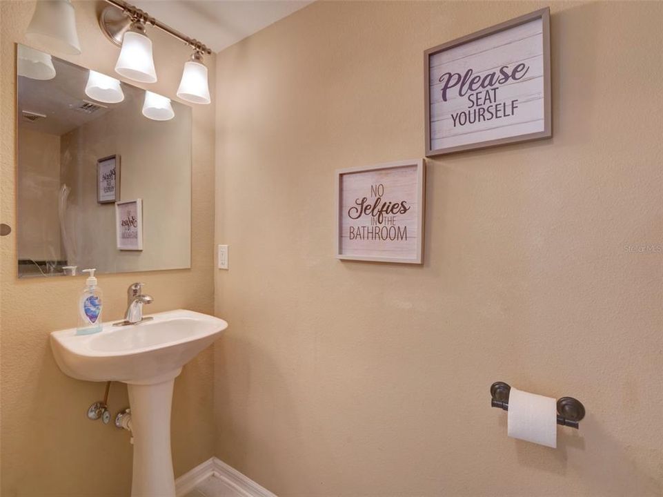 На продажу: $489,900 (4 спален, 2 ванн, 2958 Квадратных фут)