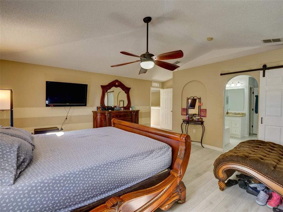 На продажу: $489,900 (4 спален, 2 ванн, 2958 Квадратных фут)