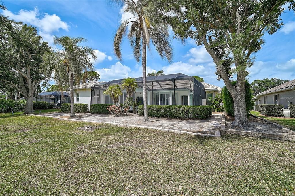 For Sale: $850,000 (4 beds, 3 baths, 2996 Square Feet)