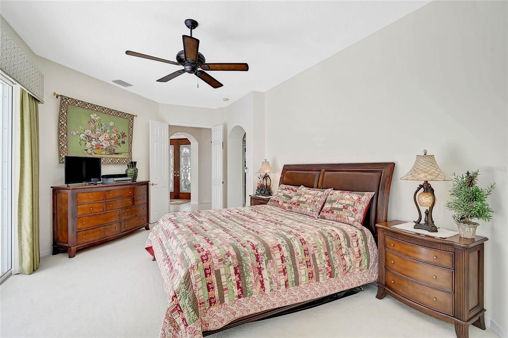 For Sale: $850,000 (4 beds, 3 baths, 2996 Square Feet)