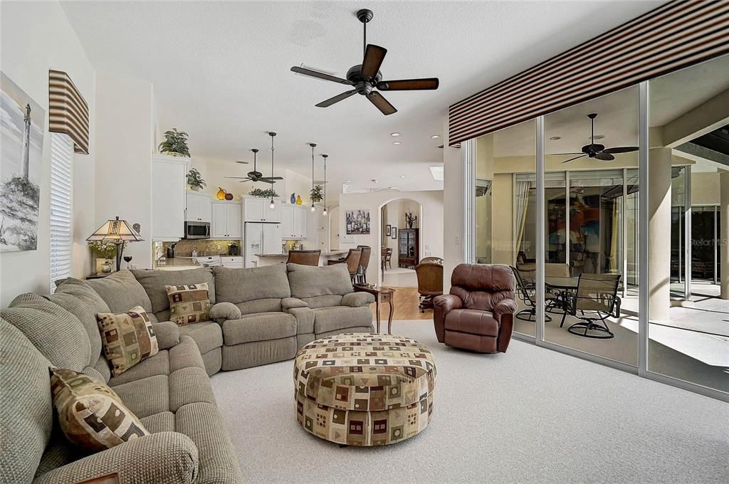 For Sale: $850,000 (4 beds, 3 baths, 2996 Square Feet)