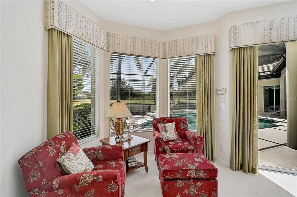 For Sale: $850,000 (4 beds, 3 baths, 2996 Square Feet)