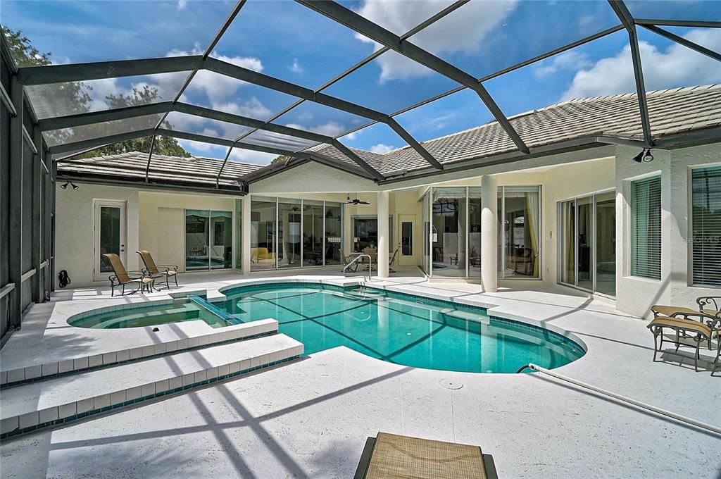 For Sale: $850,000 (4 beds, 3 baths, 2996 Square Feet)