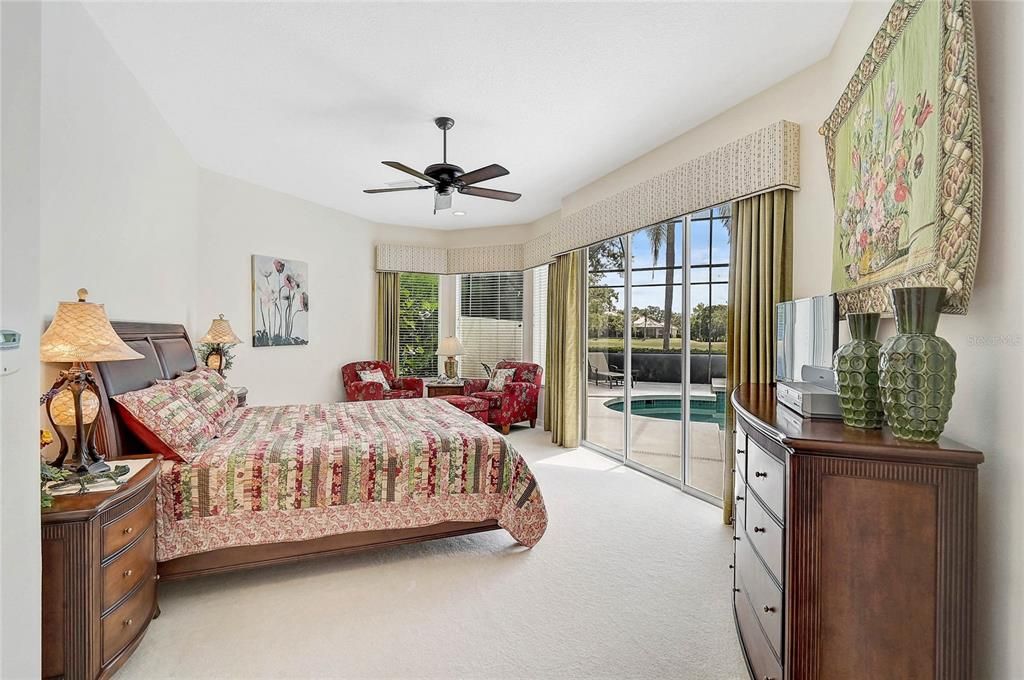 For Sale: $850,000 (4 beds, 3 baths, 2996 Square Feet)