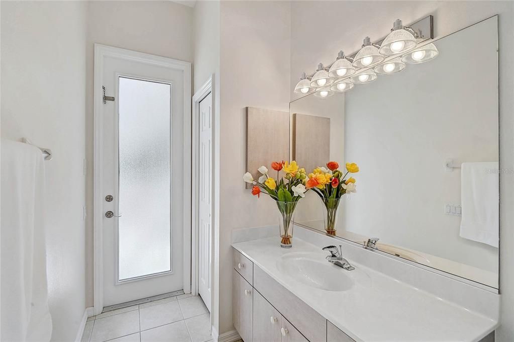 For Sale: $850,000 (4 beds, 3 baths, 2996 Square Feet)