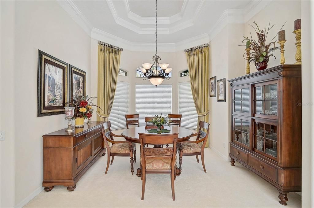 For Sale: $850,000 (4 beds, 3 baths, 2996 Square Feet)