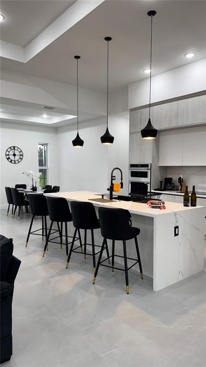 出租: $4,800 (3 贝兹, 3 浴室, 2257 平方英尺)