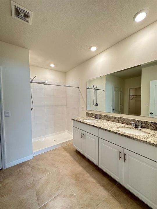 出租: $2,450 (4 贝兹, 2 浴室, 1846 平方英尺)