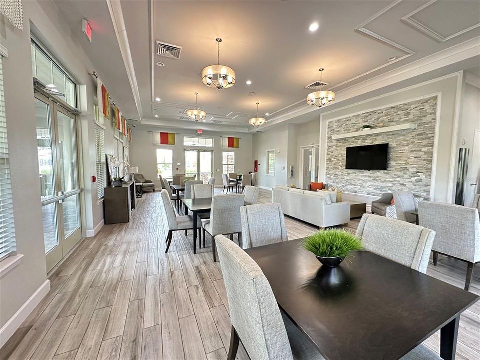 出租: $2,450 (4 贝兹, 2 浴室, 1846 平方英尺)