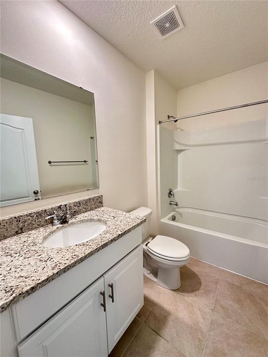 出租: $2,450 (4 贝兹, 2 浴室, 1846 平方英尺)