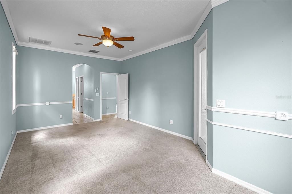 En Renta: $3,300 (4 camas, 3 baños, 2394 Pies cuadrados)