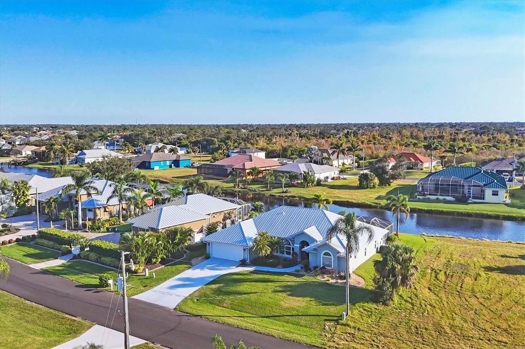 На продажу: $525,000 (3 спален, 2 ванн, 2139 Квадратных фут)