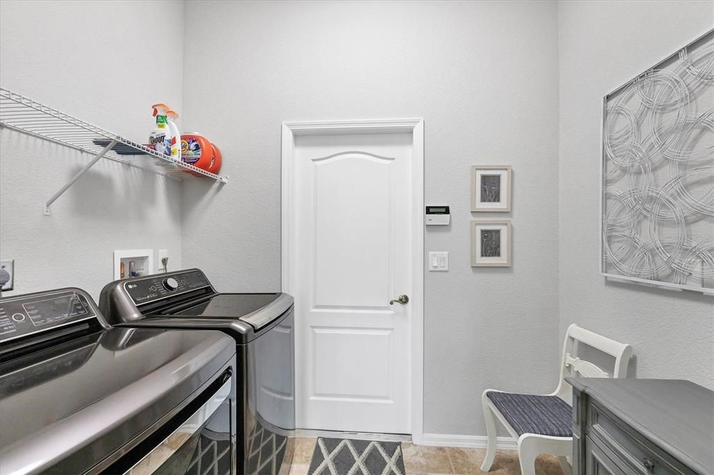 На продажу: $525,000 (3 спален, 2 ванн, 2139 Квадратных фут)