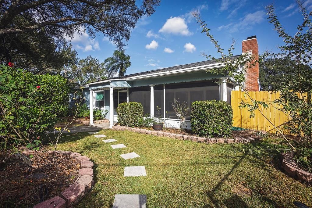 На продажу: $449,000 (4 спален, 2 ванн, 1910 Квадратных фут)