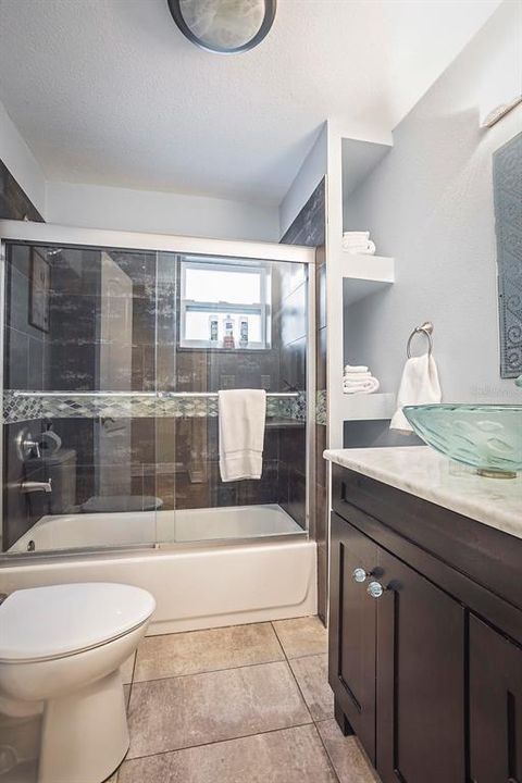 На продажу: $449,000 (4 спален, 2 ванн, 1910 Квадратных фут)