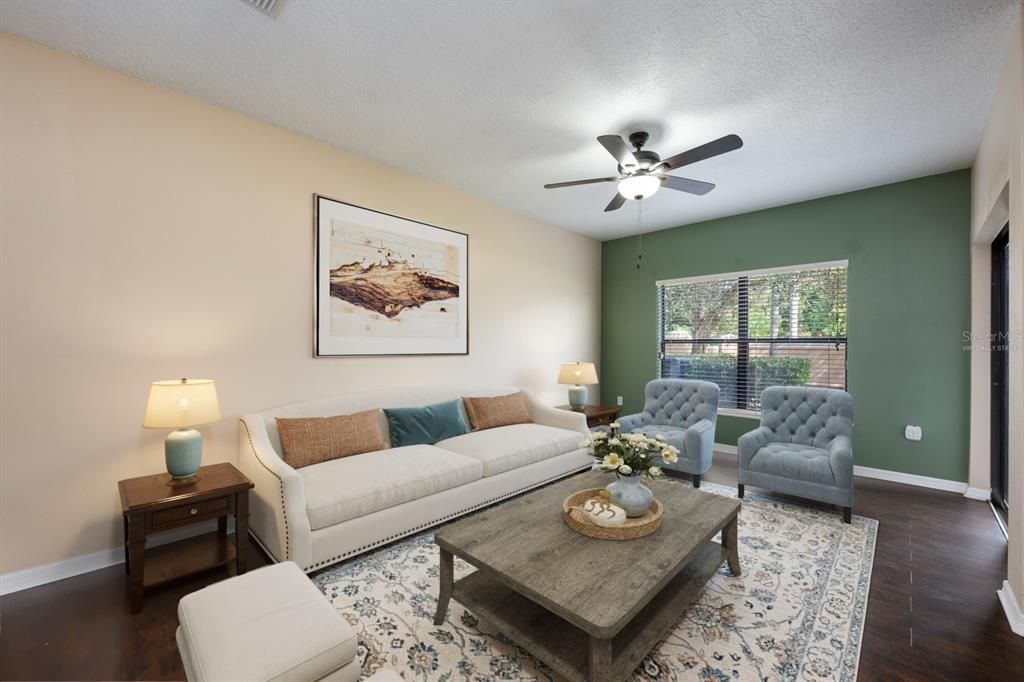 待售: $285,000 (3 贝兹, 2 浴室, 1764 平方英尺)