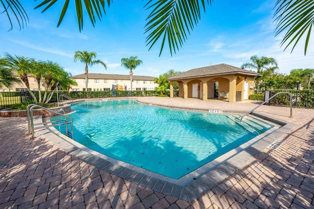 待售: $285,000 (3 贝兹, 2 浴室, 1764 平方英尺)