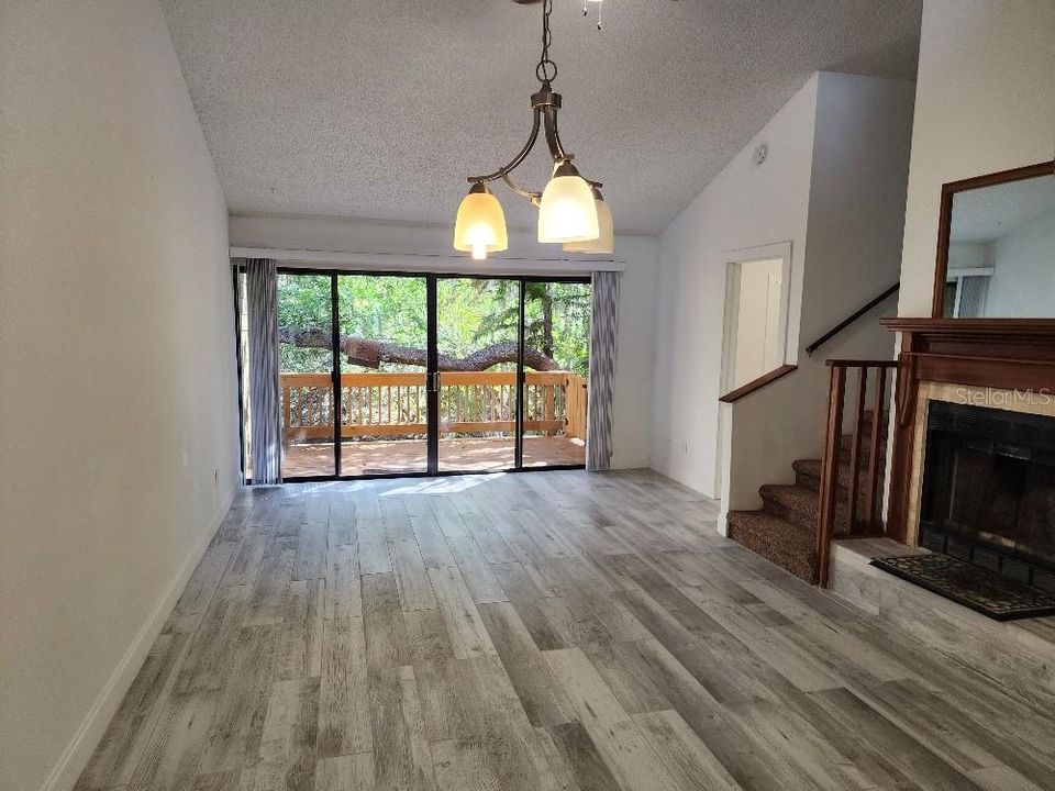 出租: $2,100 (2 贝兹, 2 浴室, 1134 平方英尺)