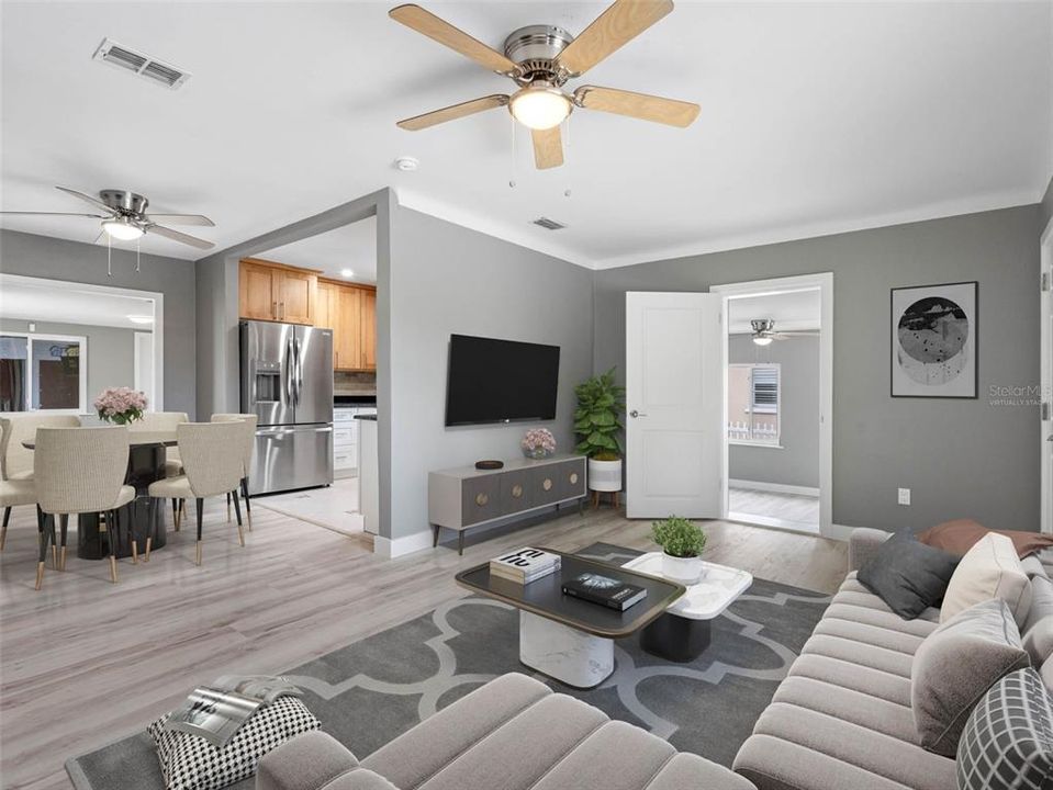 На продажу: $599,000 (3 спален, 2 ванн, 1407 Квадратных фут)