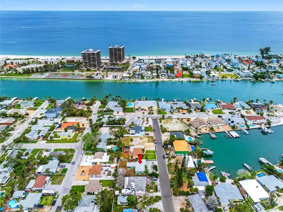 На продажу: $599,000 (3 спален, 2 ванн, 1407 Квадратных фут)