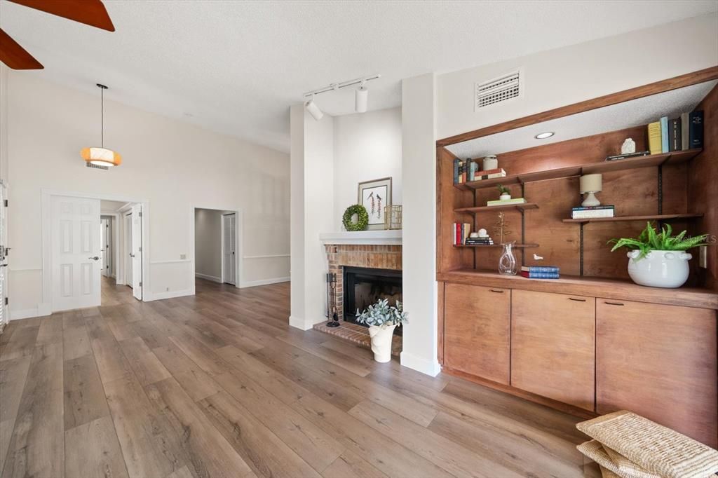 En Venta: $550,000 (3 camas, 2 baños, 2013 Pies cuadrados)