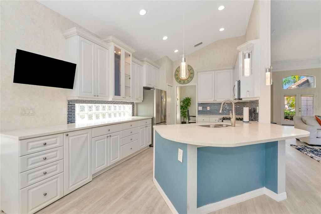 For Sale: $649,000 (4 beds, 3 baths, 2347 Square Feet)