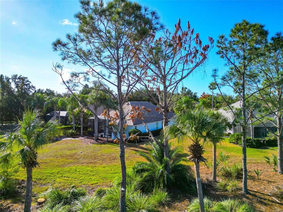 For Sale: $649,000 (4 beds, 3 baths, 2347 Square Feet)