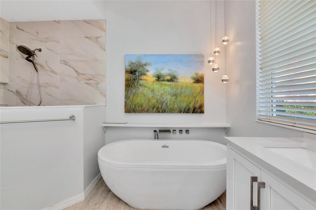 For Sale: $649,000 (4 beds, 3 baths, 2347 Square Feet)