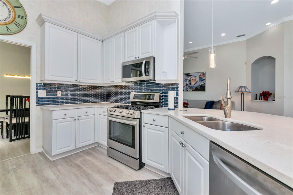 For Sale: $649,000 (4 beds, 3 baths, 2347 Square Feet)