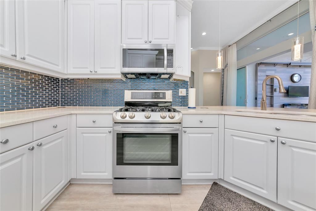 For Sale: $649,000 (4 beds, 3 baths, 2347 Square Feet)