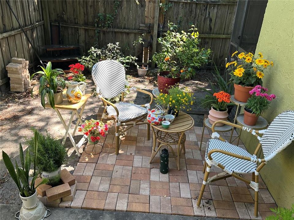 For Sale: $249,900 (3 beds, 2 baths, 1580 Square Feet)