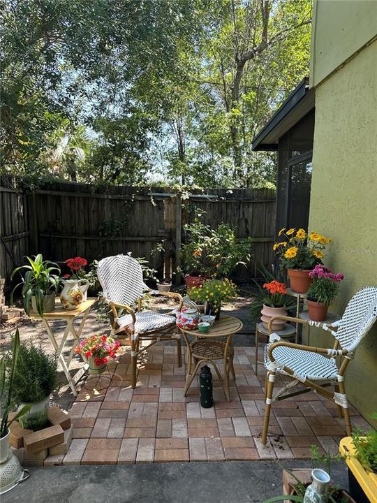 For Sale: $249,900 (3 beds, 2 baths, 1580 Square Feet)