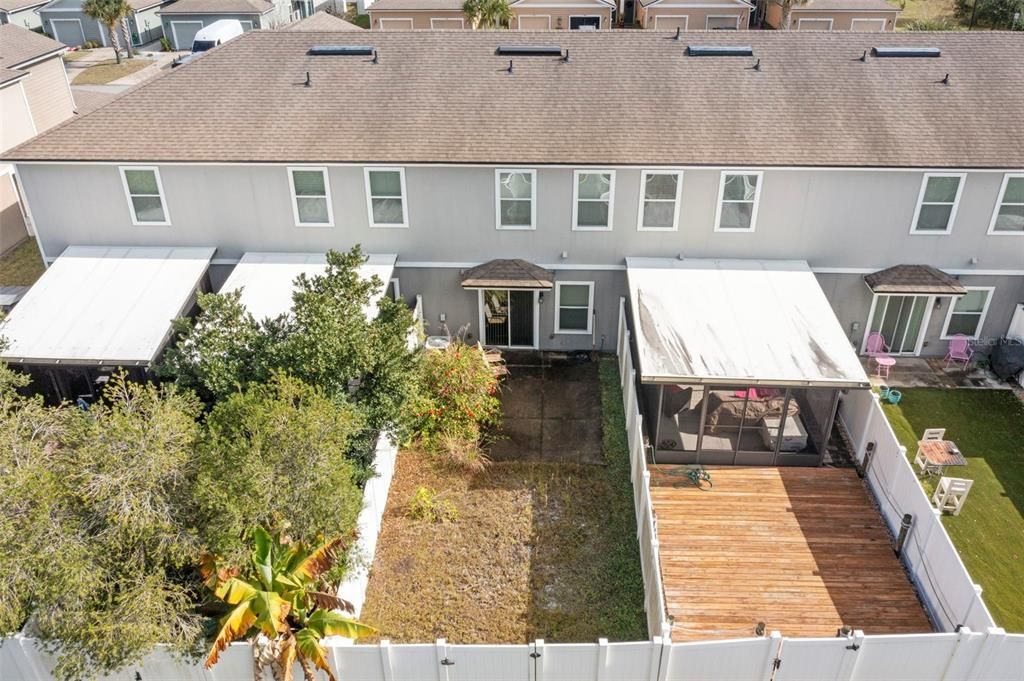 For Sale: $225,000 (2 beds, 2 baths, 1211 Square Feet)