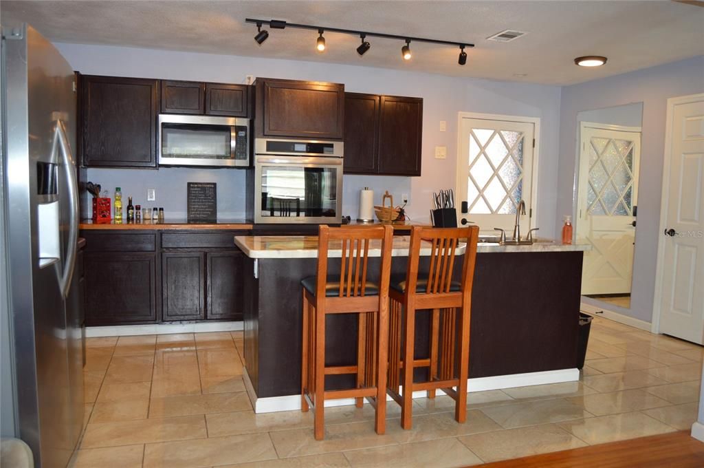 待售: $298,600 (3 贝兹, 2 浴室, 1311 平方英尺)