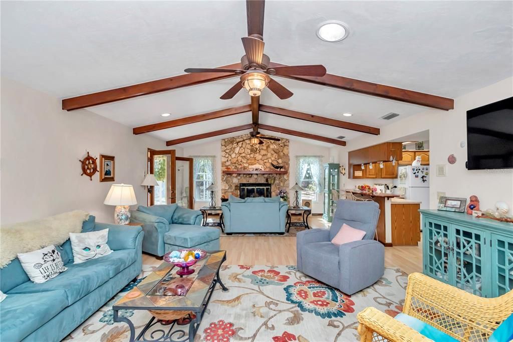 For Sale: $420,000 (3 beds, 2 baths, 2424 Square Feet)