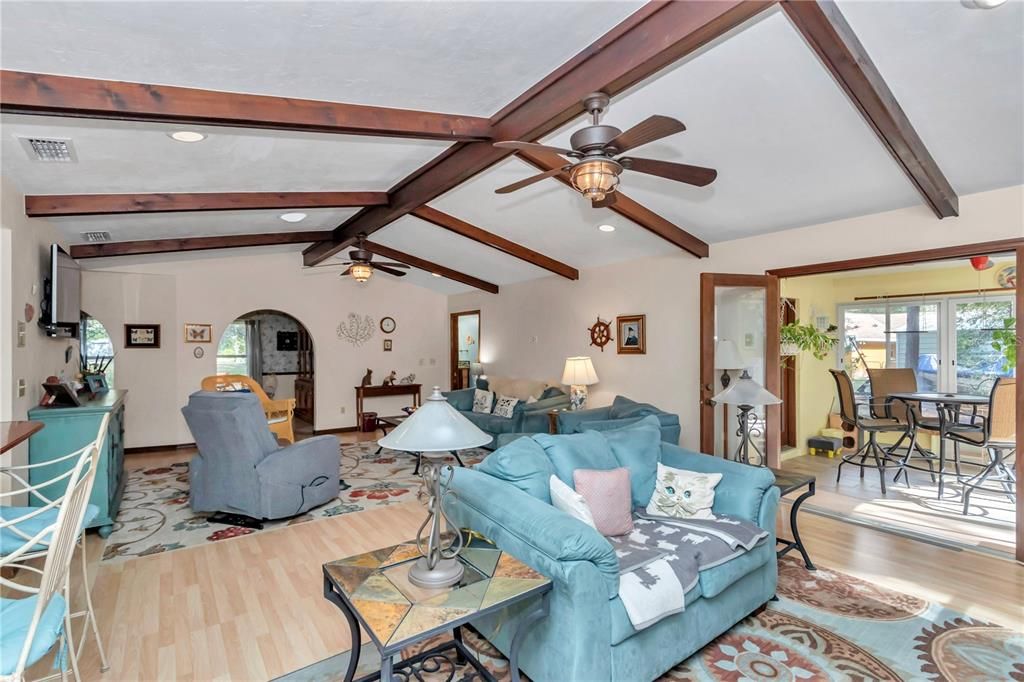 For Sale: $420,000 (3 beds, 2 baths, 2424 Square Feet)